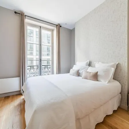 Luxury Flat Champs Elysees Air Cond. 6 Pers Апартаменты Париж