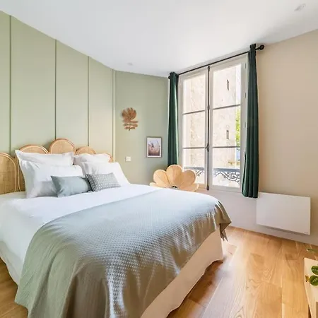 Luxury Flat Champs Elysees Air Cond. 6 Pers * Париж
