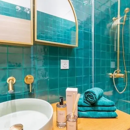 Апартаменты Luxury Flat Champs Elysees Air Cond. 6 Pers Париж