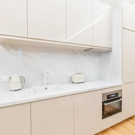 Luxury Flat Champs Elysees Air Cond. 6 Pers Apartment *